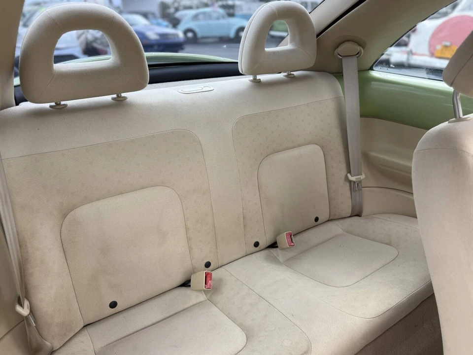 2002 Volkswagen New Beetle - Image 20 of 21
