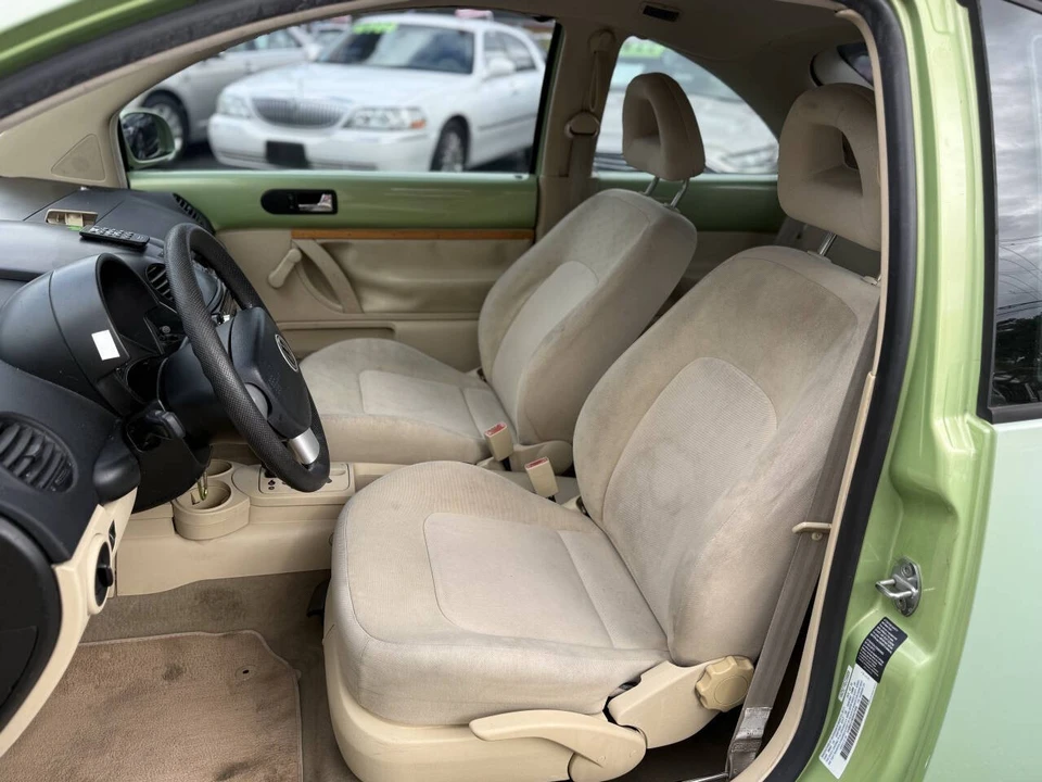 2002 Volkswagen New Beetle - Image 14 of 21