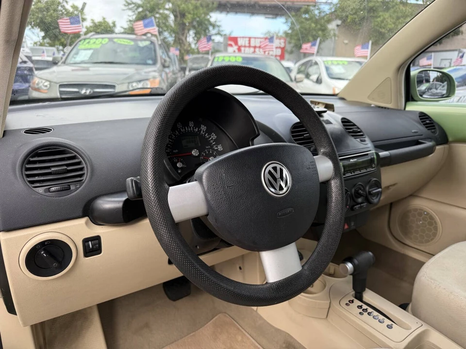 2002 Volkswagen New Beetle - Image 15 of 21