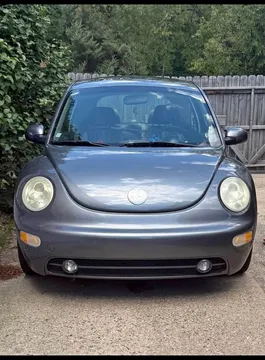 2002 Volkswagen New Beetle GL Hatchback 2D