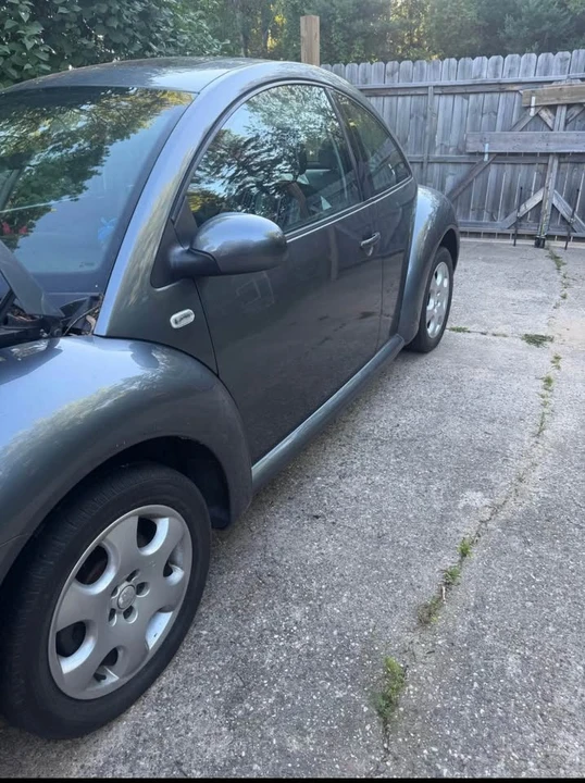 2002 Volkswagen New Beetle - Image 6 of 7