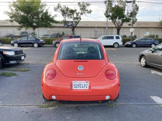 2002 Volkswagen New Beetle - Image 5 of 18