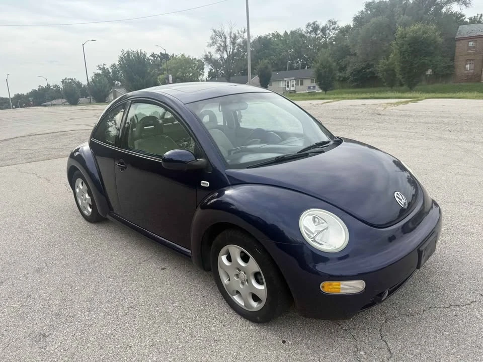 2002 Volkswagen New Beetle - Image 3 of 10