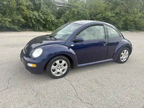 2002 Volkswagen New Beetle GLS Hatchback 2D