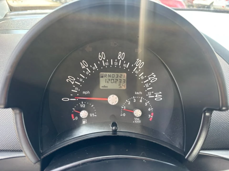 2002 Volkswagen New Beetle - Image 13 of 20