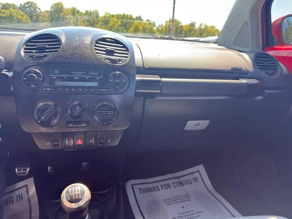 2002 Volkswagen New Beetle - Image 13 of 15