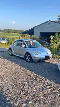 2002 Volkswagen New Beetle Sport Hatchback 2D