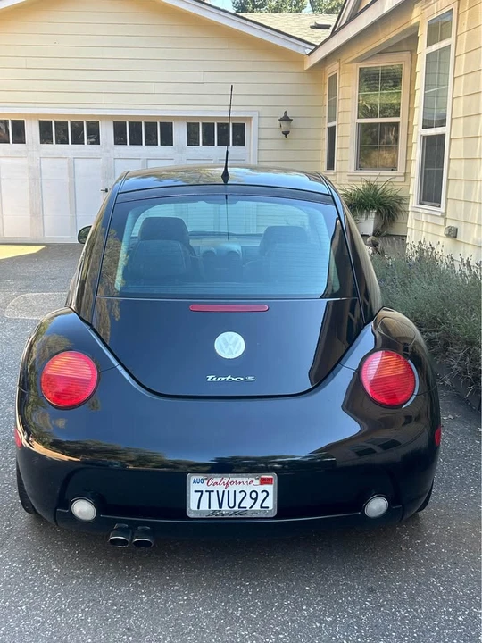 2002 Volkswagen New Beetle - Image 5 of 5