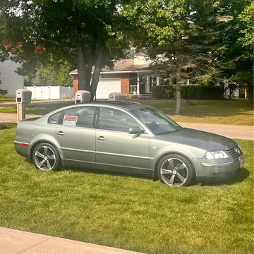 2002 Volkswagen Passat 1.8T SE Sedan