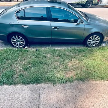 2002 Volkswagen Passat 2.0T Sedan 4D