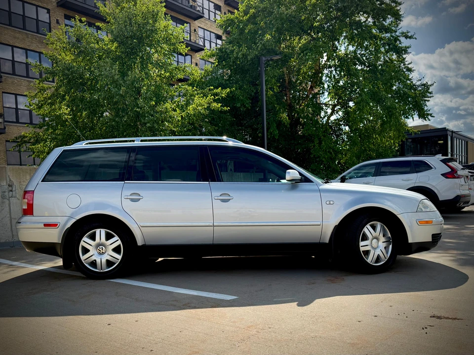 2002 Volkswagen Passat - Image 15 of 31