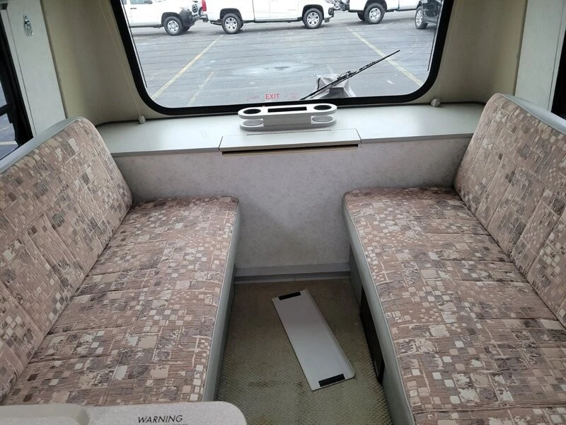 2002 Volkswagen EuroVan - Image 18 of 21