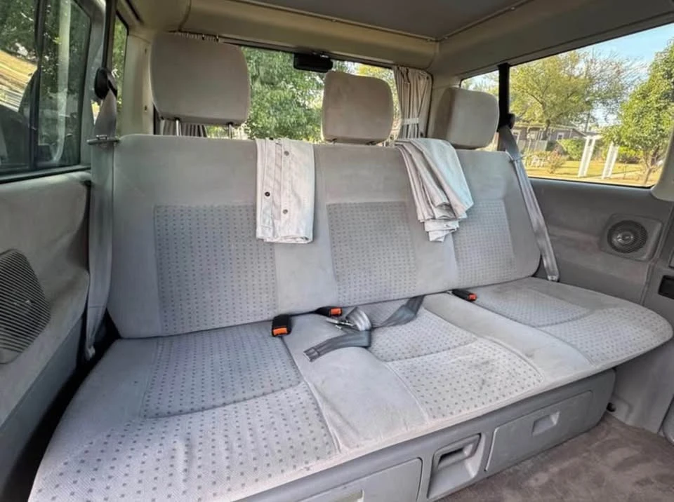 2002 Volkswagen EuroVan - Image 4 of 8