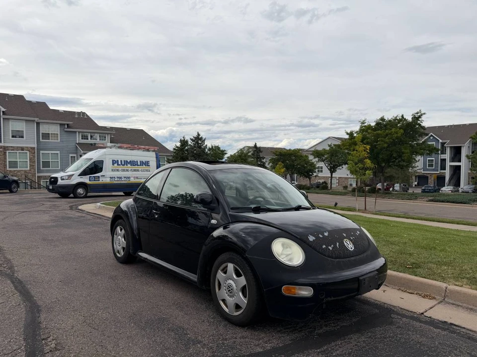 2002 Volkswagen New Beetle - Image 3 of 8