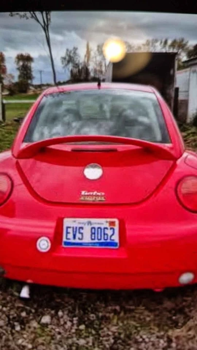 2002 Volkswagen New Beetle - Image 8 of 10
