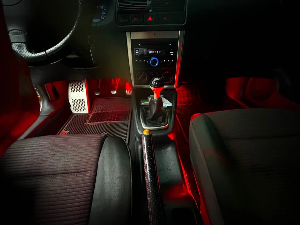 2002 Volkswagen GTI Mk4 - Image 5 of 6