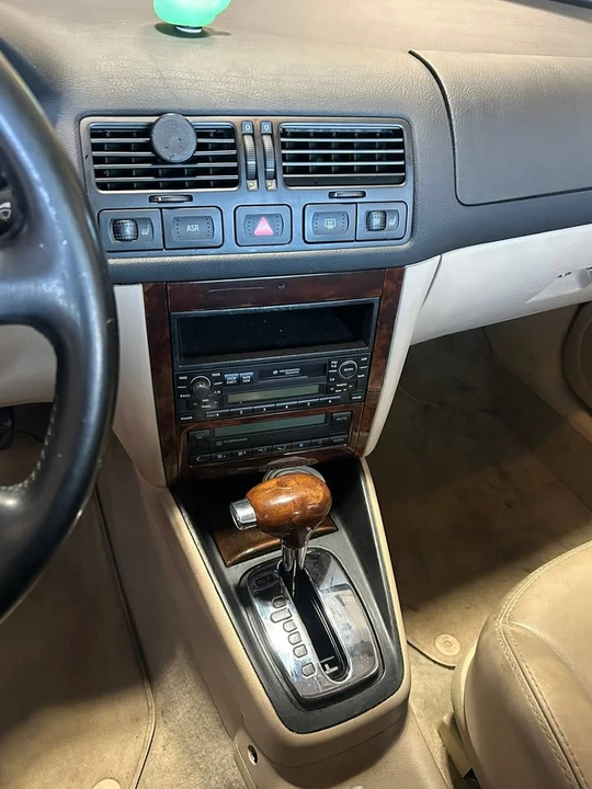 2002 Volkswagen A4 Jetta - Image 9 of 17