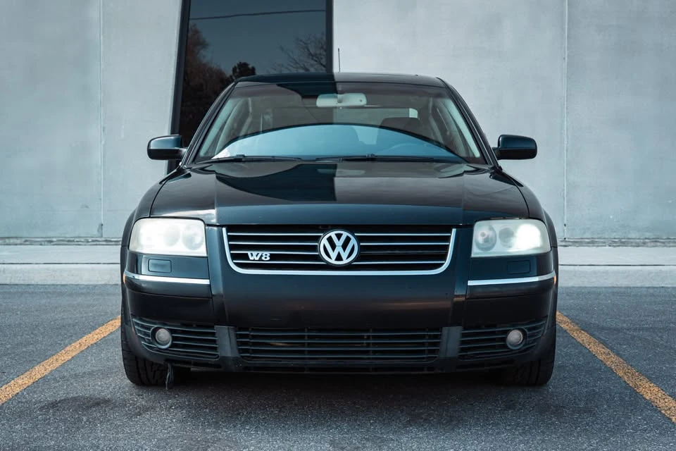 2002 Volkswagen Passat - Image 2 of 17