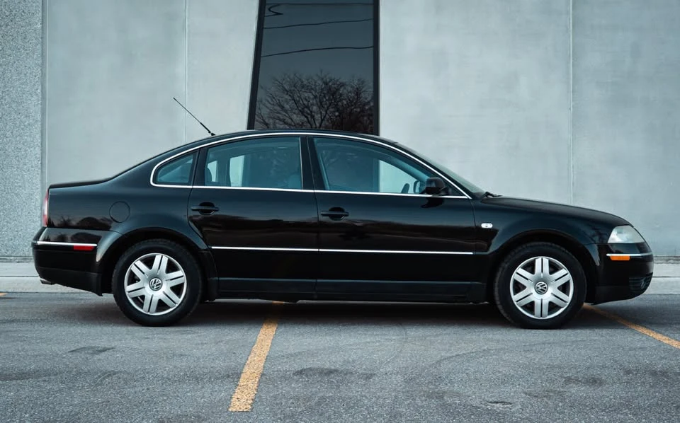 2002 Volkswagen Passat - Image 4 of 17
