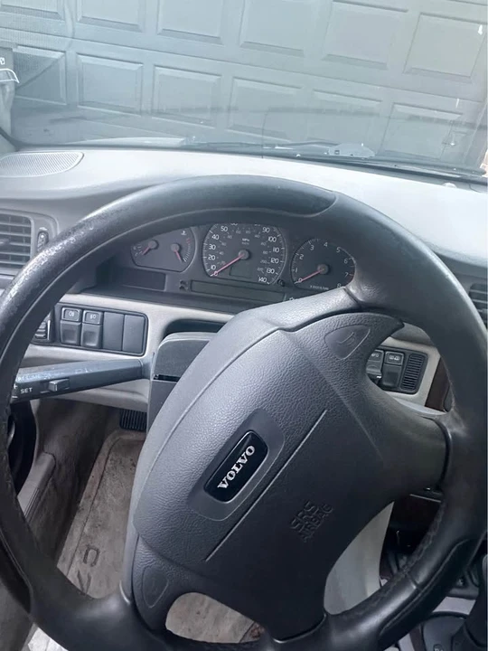 2002 Volvo C70 1st Gen - Image 3 of 6