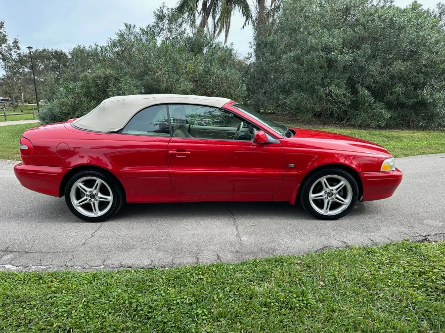 2002 Volvo C70 1st Gen - Image 2 of 18