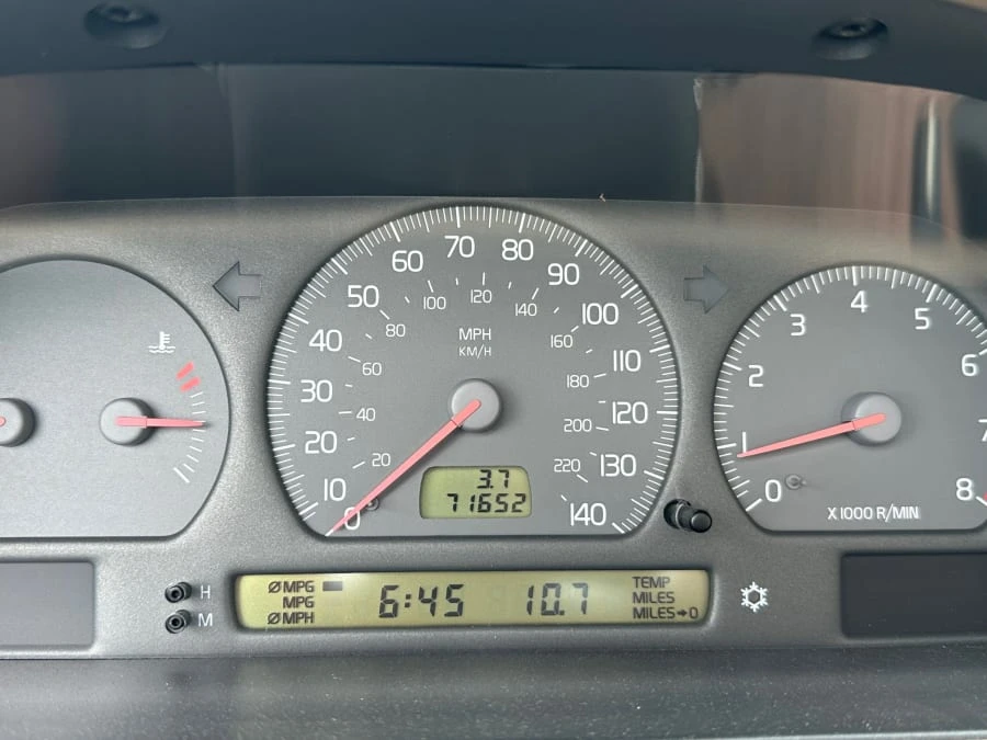 2002 Volvo C70 1st Gen - Image 14 of 18