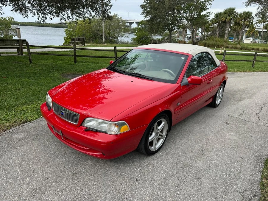 2002 Volvo C70 1st Gen - Image 9 of 18