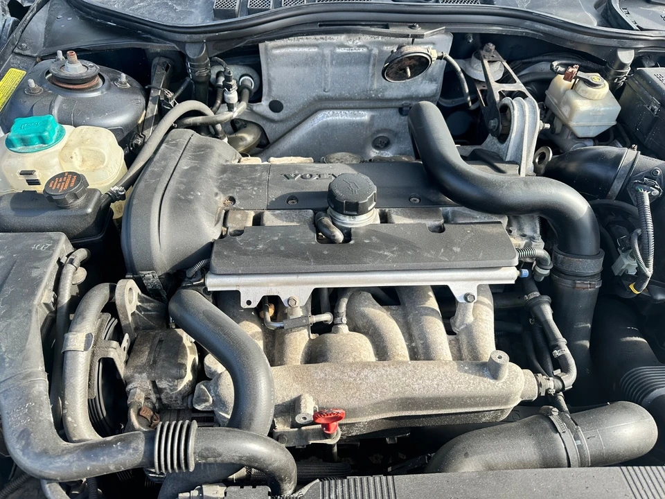 2002 Volvo C70 1st Gen - Image 18 of 20