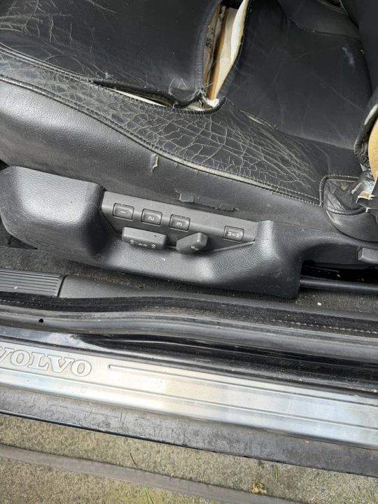 2002 Volvo C70 1st Gen - Image 27 of 29