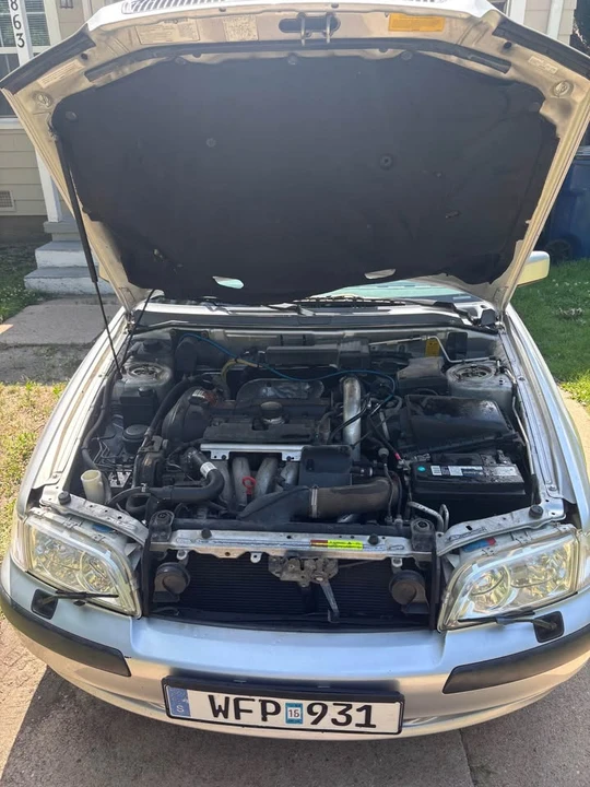 2002 Volvo S40 1st Gen - Image 10 of 15