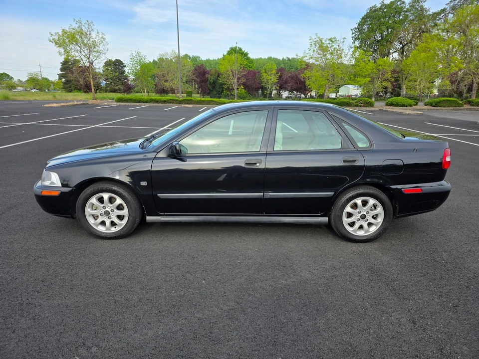2002 Volvo S40 1st Gen - Image 5 of 31