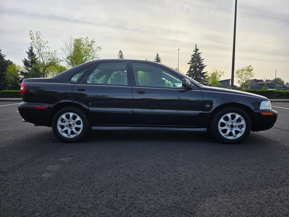 2002 Volvo S40 1st Gen - Image 17 of 31