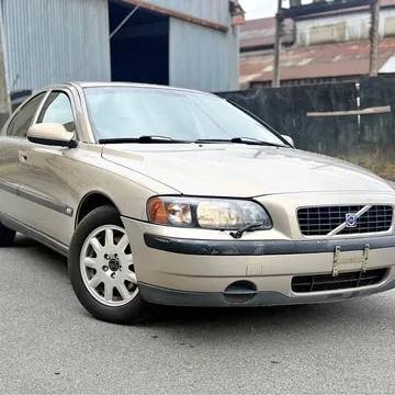 2002 Volvo S60