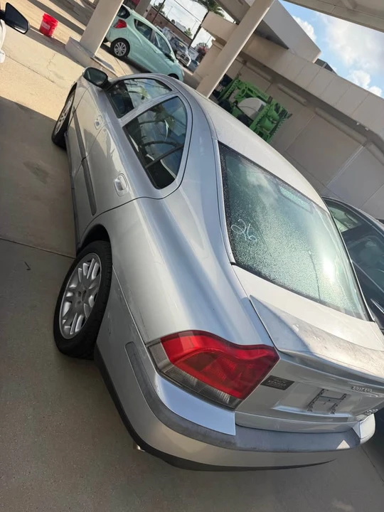 2002 Volvo S60 1st Gen - Image 4 of 7