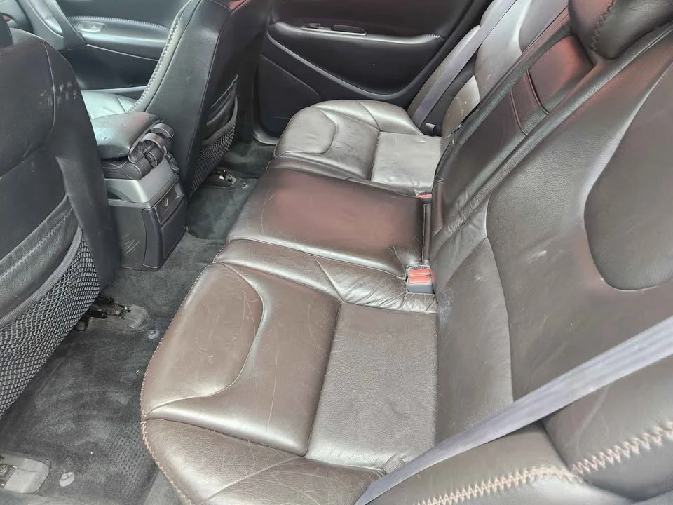 2002 Volvo V70 2nd Gen - Image 6 of 13