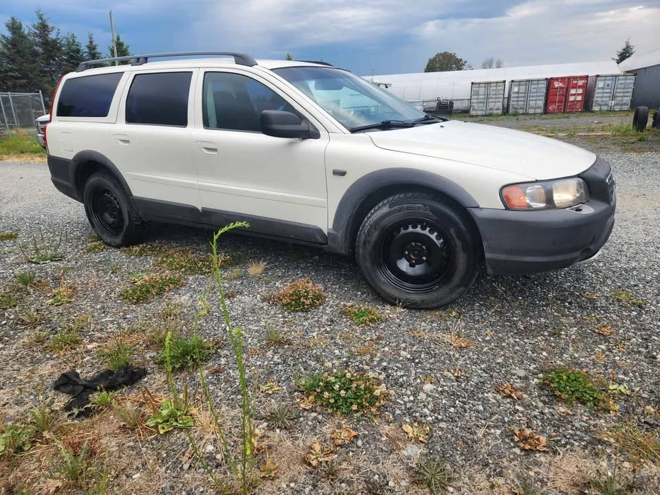 2002 Volvo V70 2nd Gen - Image 3 of 13