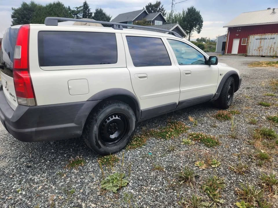 2002 Volvo V70 2nd Gen - Image 5 of 13