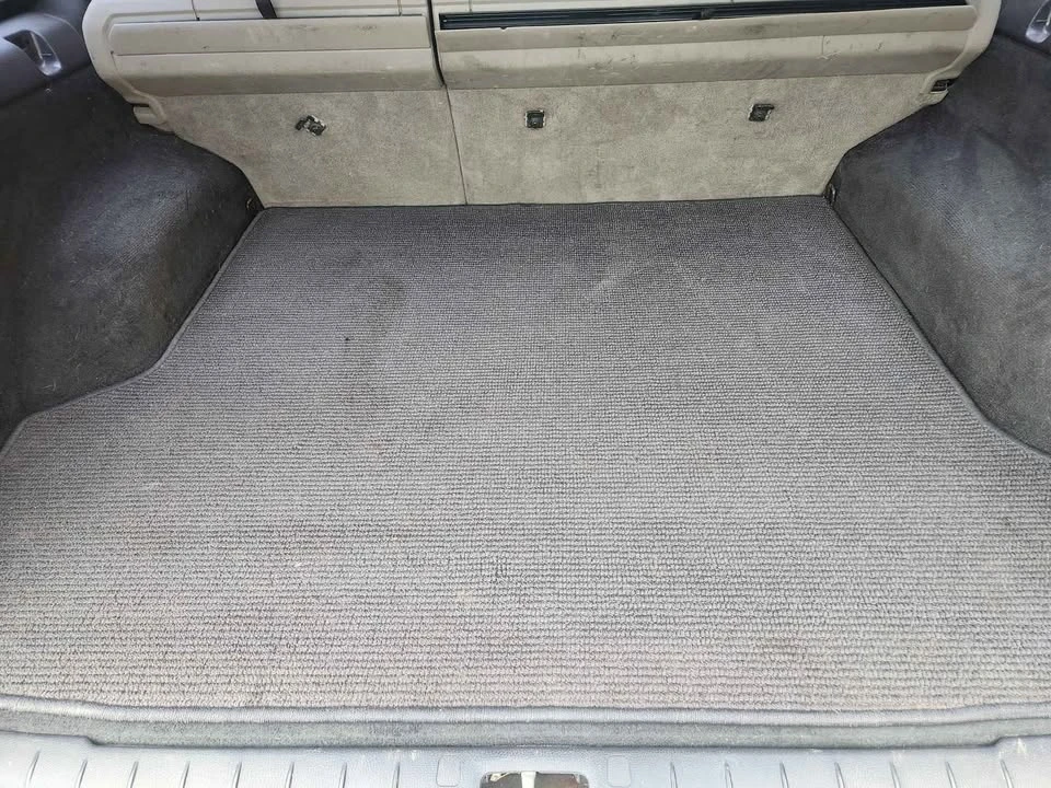 2002 Volvo V70 2nd Gen - Image 12 of 13