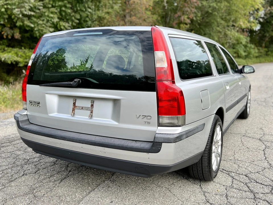 2002 Volvo V70 2nd Gen - Image 27 of 31