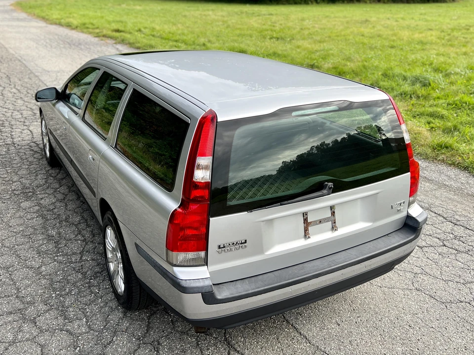 2002 Volvo V70 2nd Gen - Image 23 of 31