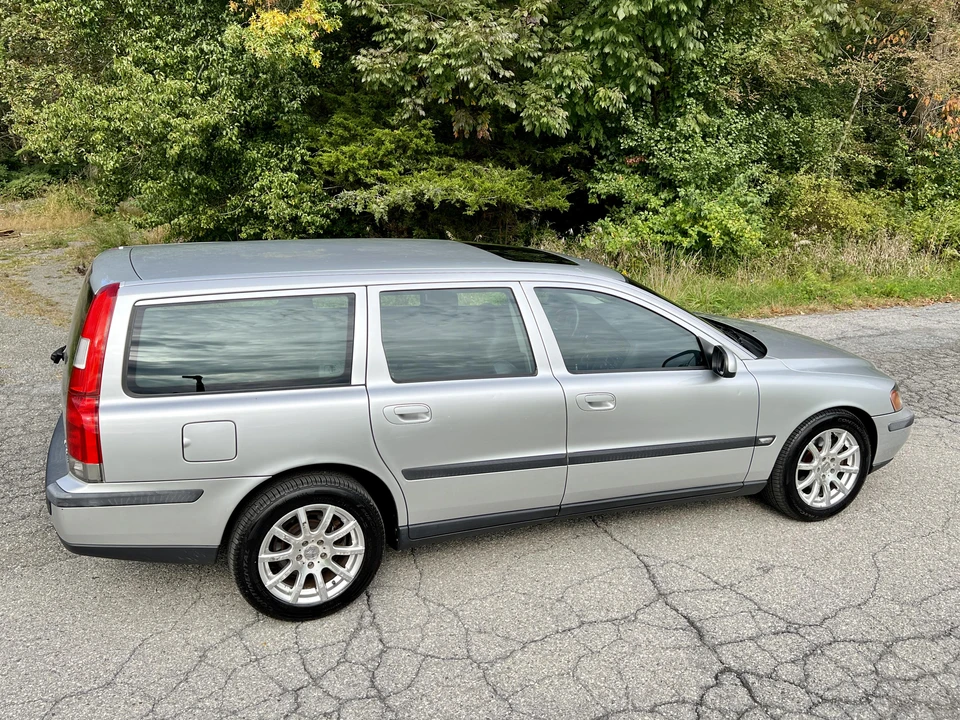 2002 Volvo V70 2nd Gen - Image 31 of 31