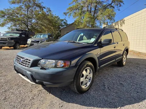 2002 Volvo V70 XC AWD Wagon 4D