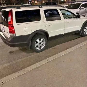 2002 Volvo V70 XC