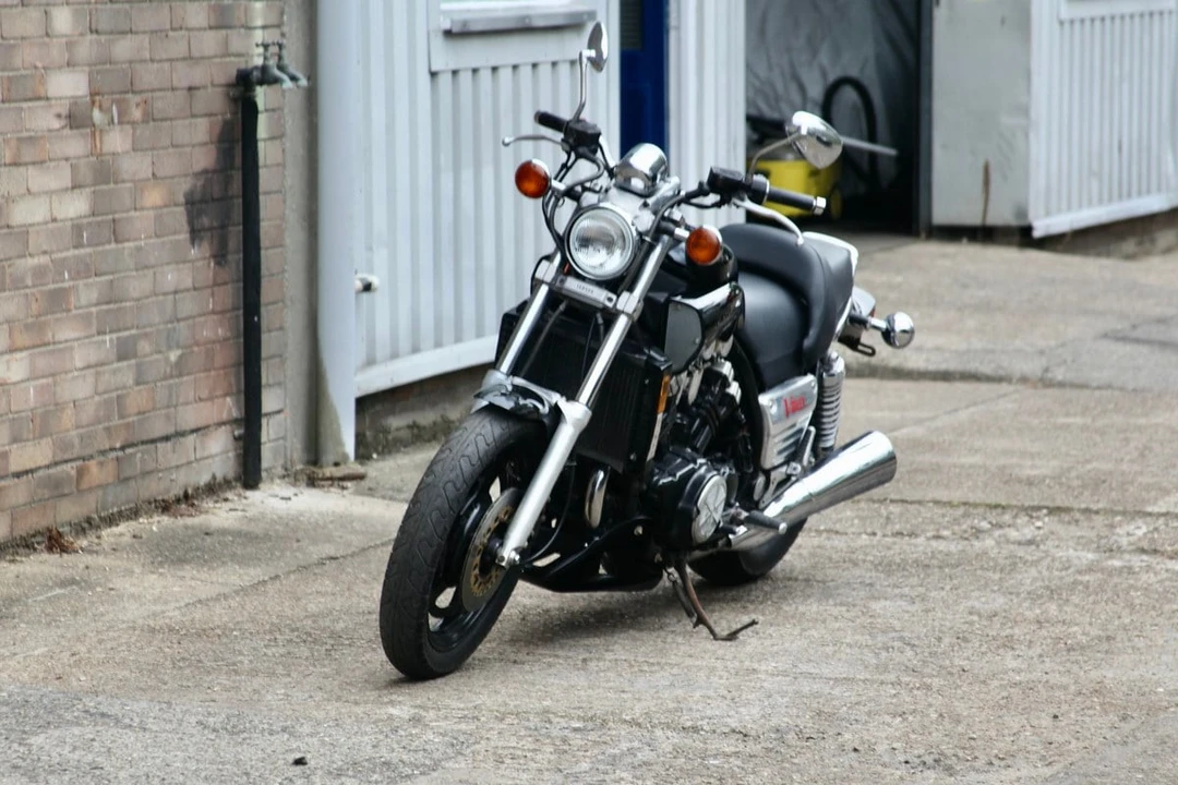 2002 Yamaha V-Max - Image 15 of 30