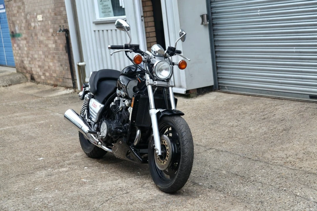 2002 Yamaha V-Max - Image 8 of 30
