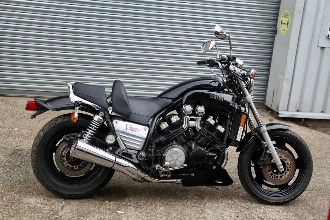 2002 Yamaha V-Max - Image 10 of 30