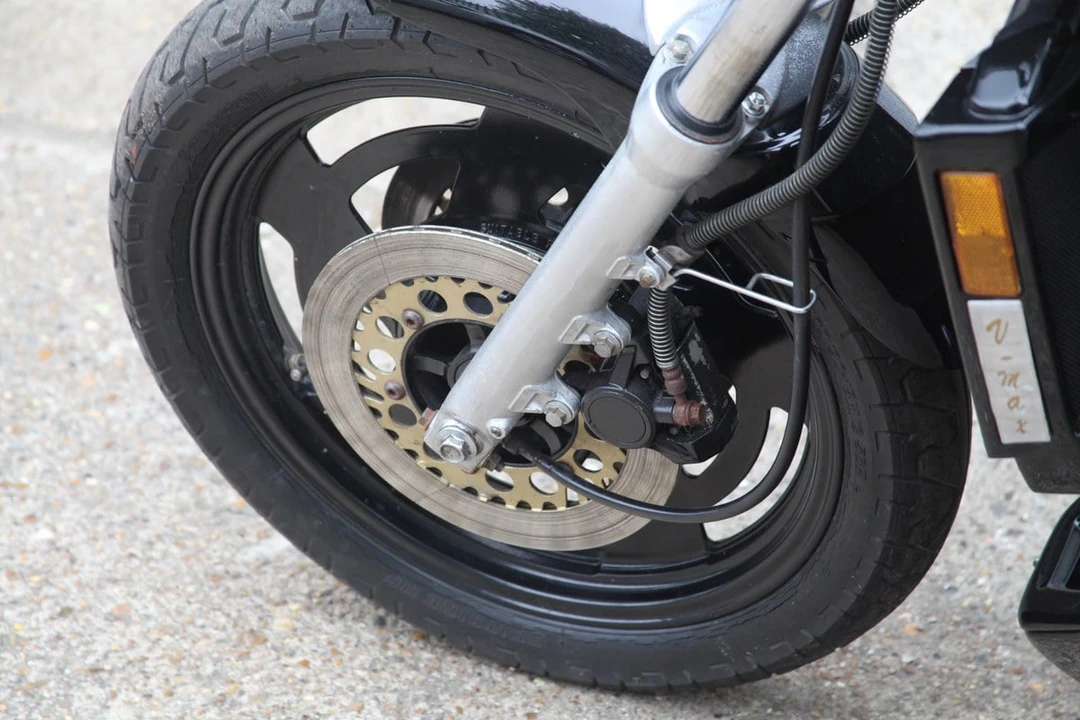 2002 Yamaha V-Max - Image 28 of 30