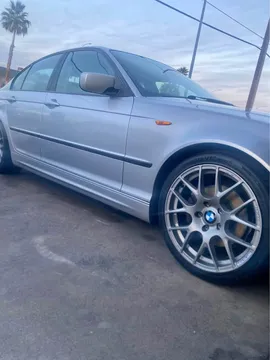 2002 BMW 325i