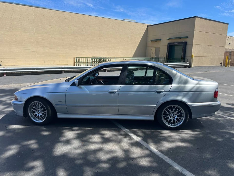 2002 BMW E39 5 Series - Image 6 of 10