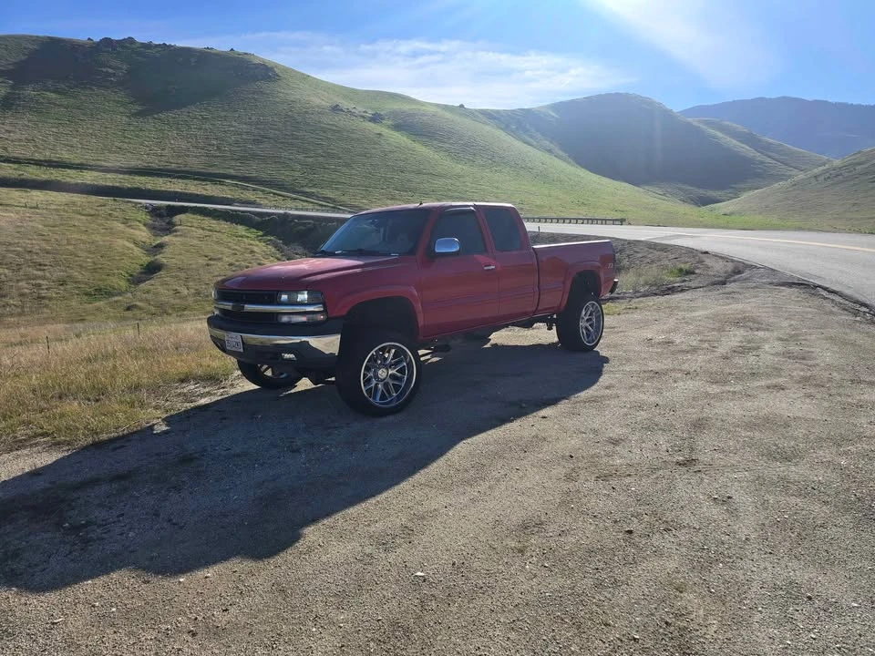 2002 Chevrolet Silverado 1st Gen - Image 2 of 10